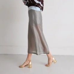 Sandales à talons carrés