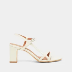 Sandales à talons et brides